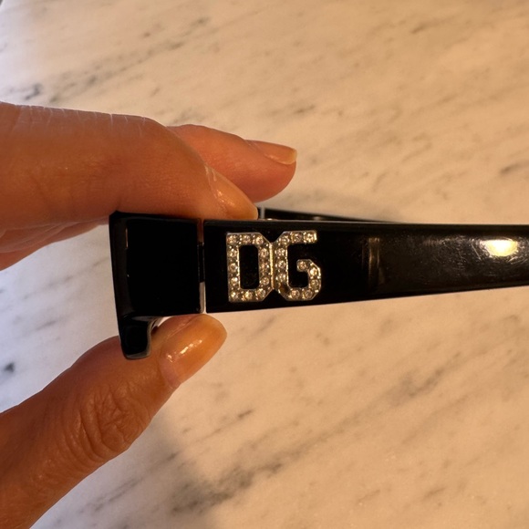D&G black vintage frames (they have a prescription in them). - Picture 8 of 8